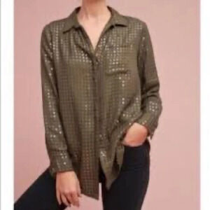 Maeve Anthropologie Arwa olive green button up shirt with sequins. Size:XS